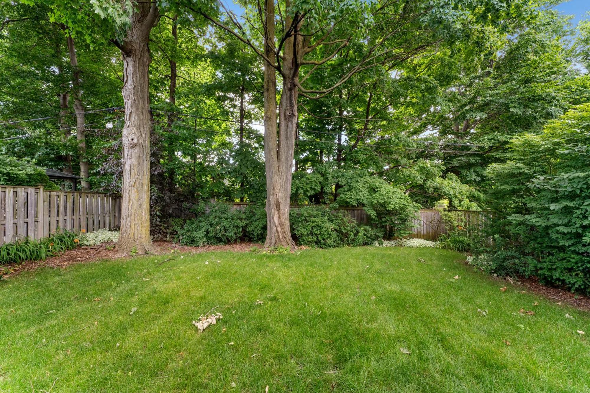 Luxury Home - 5 Min From Airport, 15 To Downtown Toronto Bagian luar foto